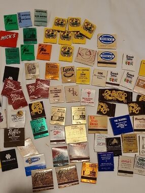 Lot Of 100 Matchbooks, Restsurants Food Decoration